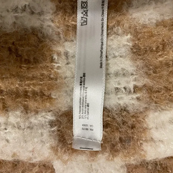 FREE PEOPLE Checkers Carry On
Scarf Set - Picture 5 of 11